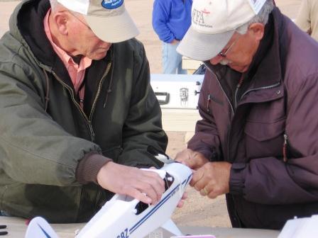 Photograph from the history of Casa Grande RC Flyers (CGRC Flyers), page 3